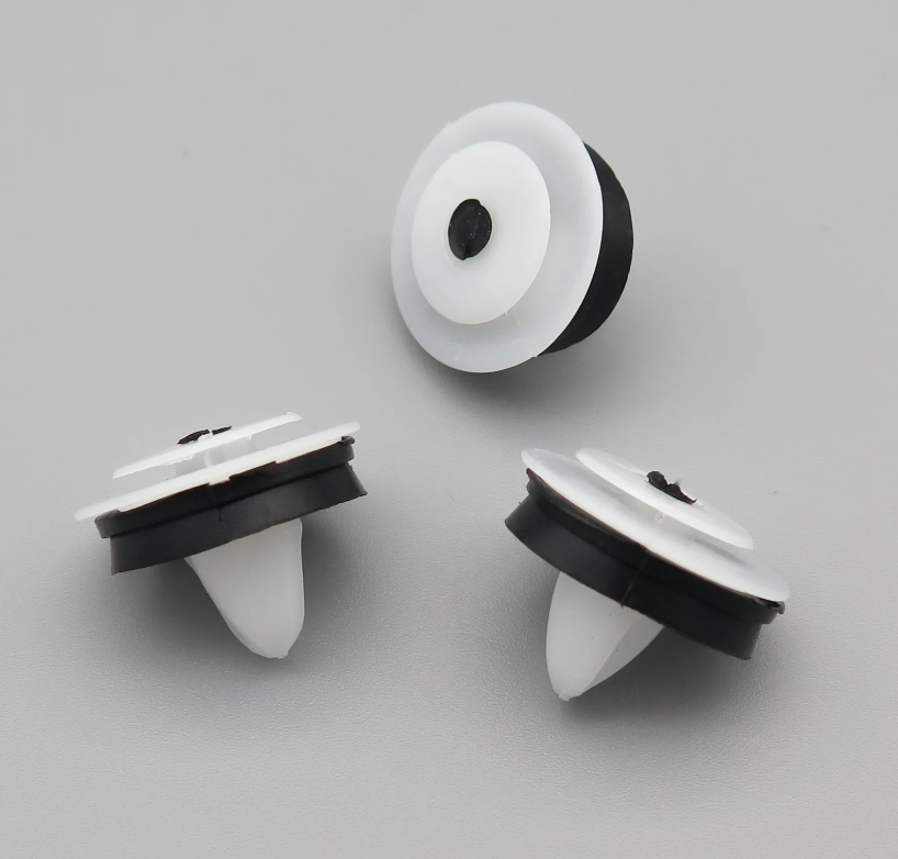 VW T5 Transporter Caddy Sliding Door Rail Cover Clip